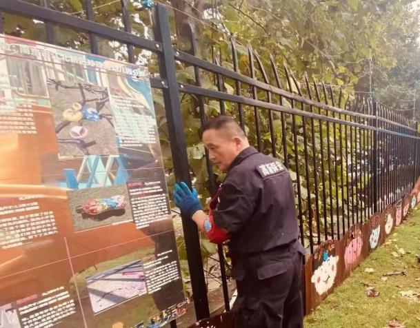 C:/Users/BA/Desktop/風雨過后南京保安迅速行動，恢復安“寧”面貌/8.jpg8