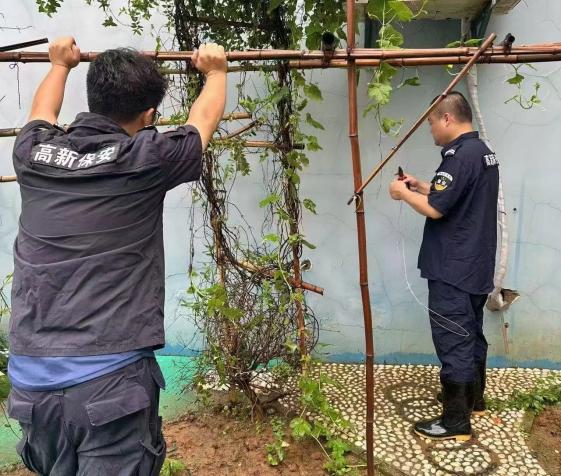 C:/Users/BA/Desktop/風雨過后南京保安迅速行動，恢復安“寧”面貌/9.jpg9
